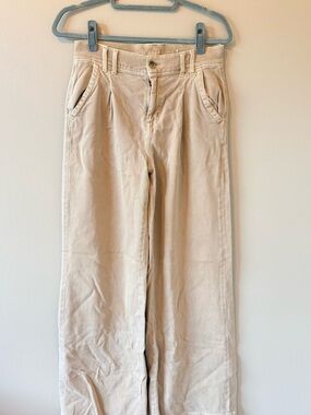 American Eagle Outfitters Wide Leg Jeans in Light Cream